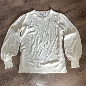 New York & Company Cream Crew Neck Sweater size Medium